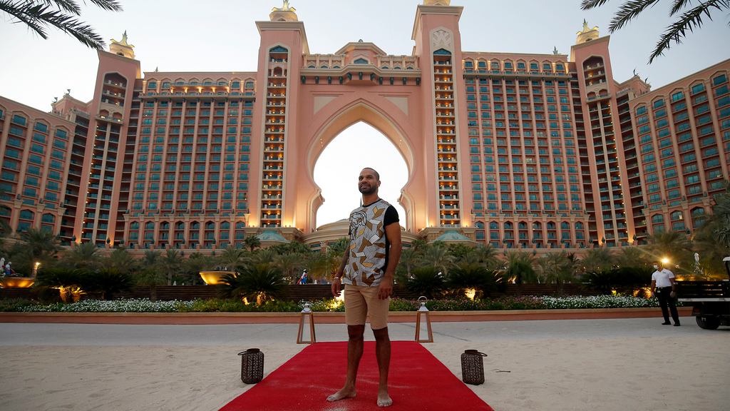 DC's Trip to Atlantis, The Palm