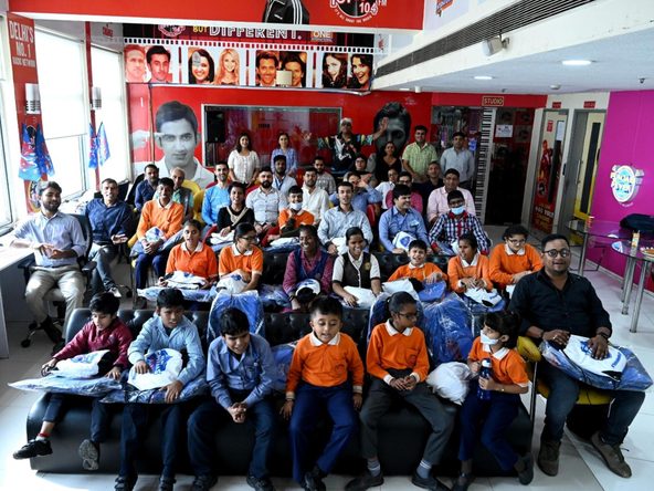 Delhi Capitals and Fever FM celebrate Children’s Day with visually impaired children from Saksham