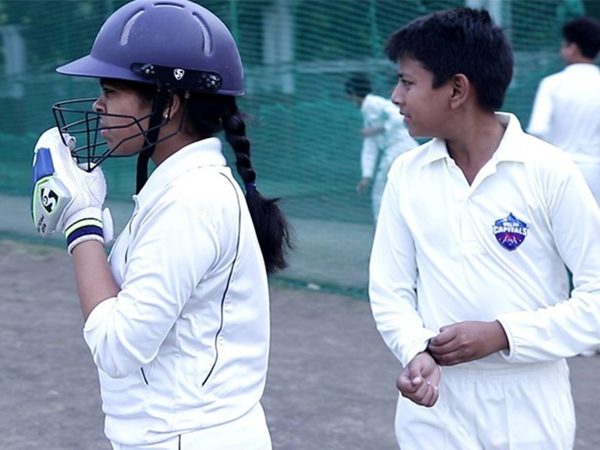 dc-academy-students-meet-dc-players.Click to read full article.