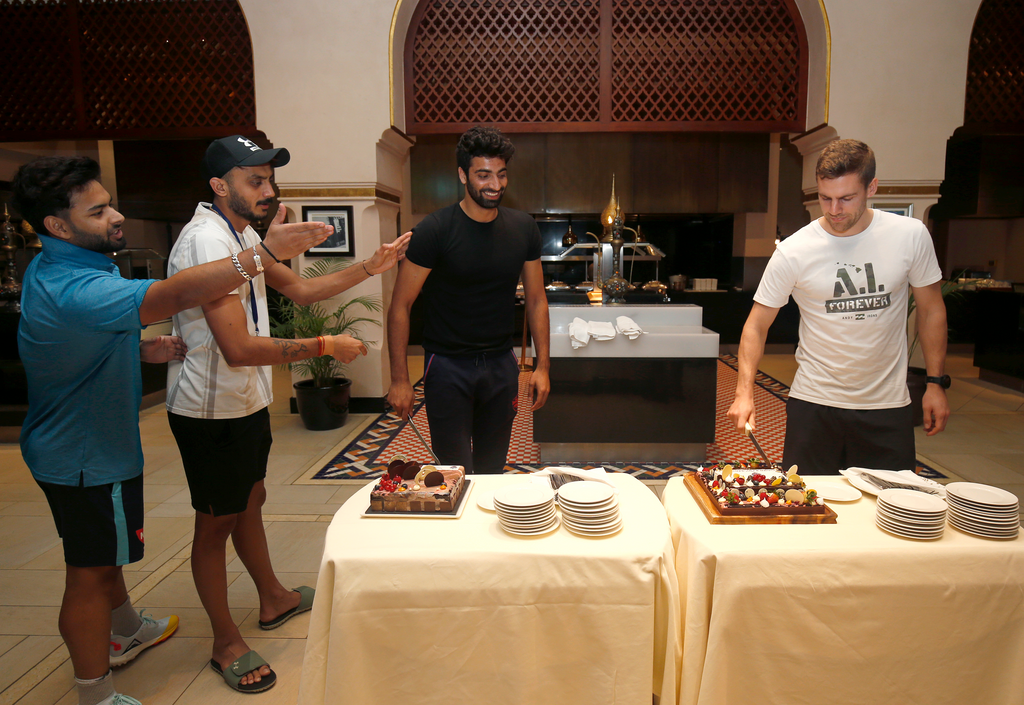 Post-Match Celebrations: #DCvRCB Post-Match Celebrations: #DCvRCB