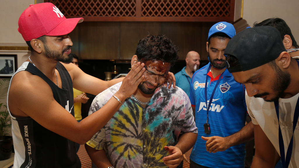 Rishabh Pant Birthday & Post Match Celebrations | #DCvKKR Rishabh Pant Birthday & Post Match Celebrations | #DCvKKR