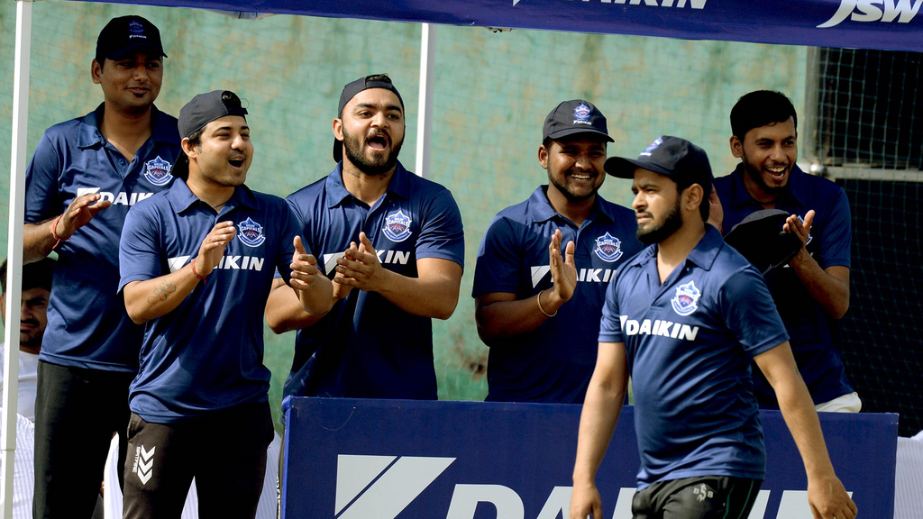 Gully Cricket Championship | Album 4 Gully Cricket Championship | Album 4