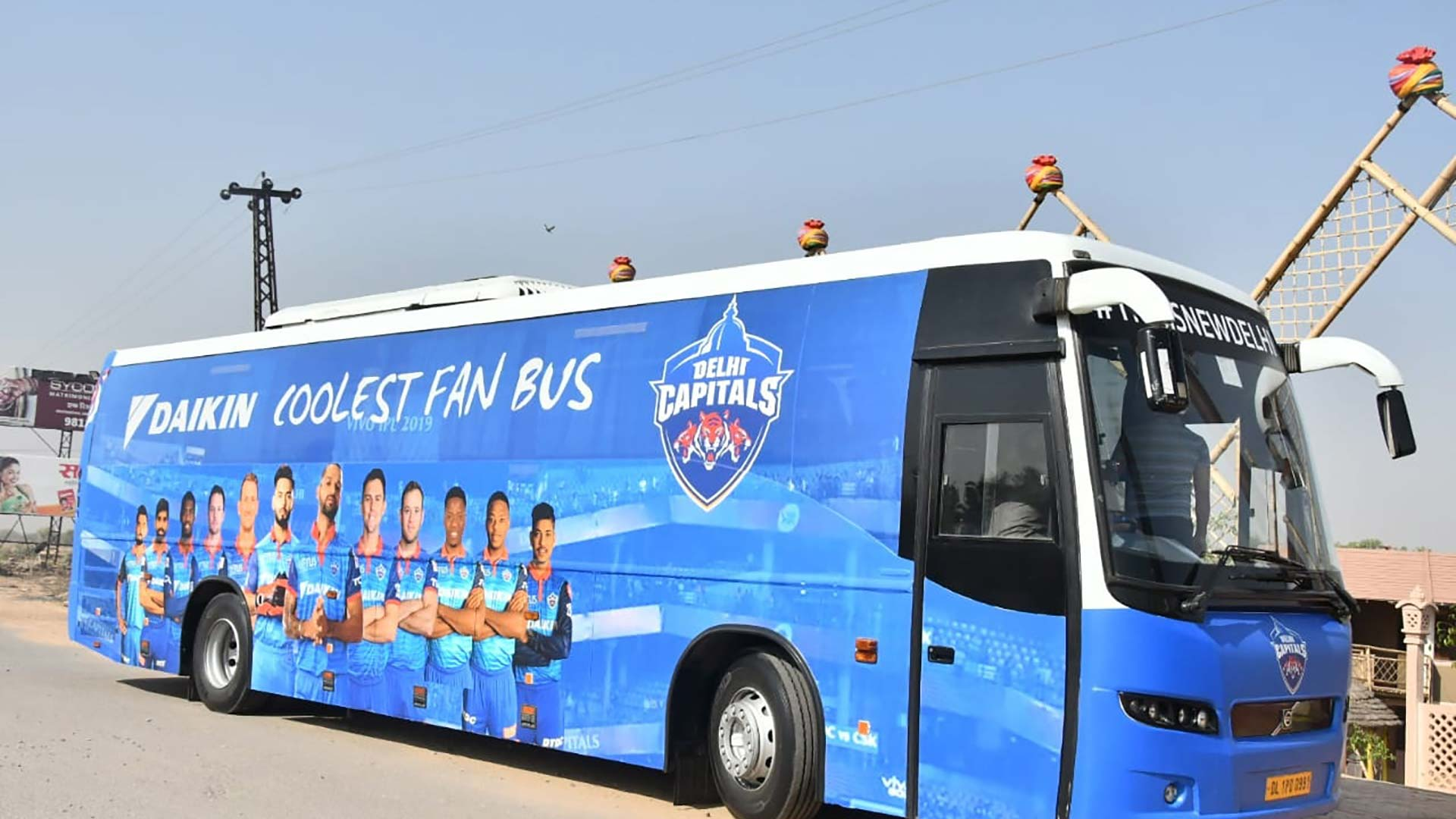 Daikin Coolest Fan Bus | Off to Jaipur!
