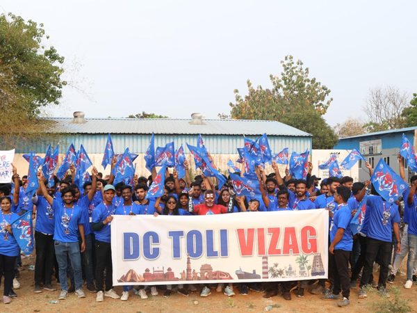 dc-toli-welcomes-team-to-vizag-dc-ipl-2024.Click to read full article.