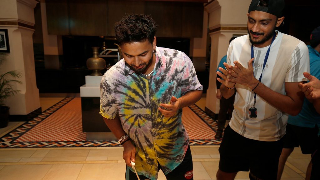 Rishabh Pant Birthday & Post Match Celebrations | #DCvKKR Rishabh Pant Birthday & Post Match Celebrations | #DCvKKR